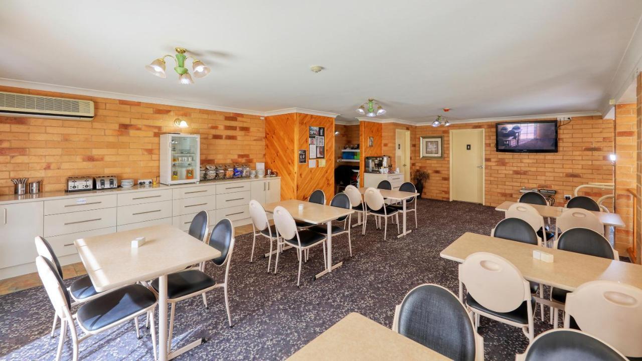 North Parkes Motel Eksteriør billede